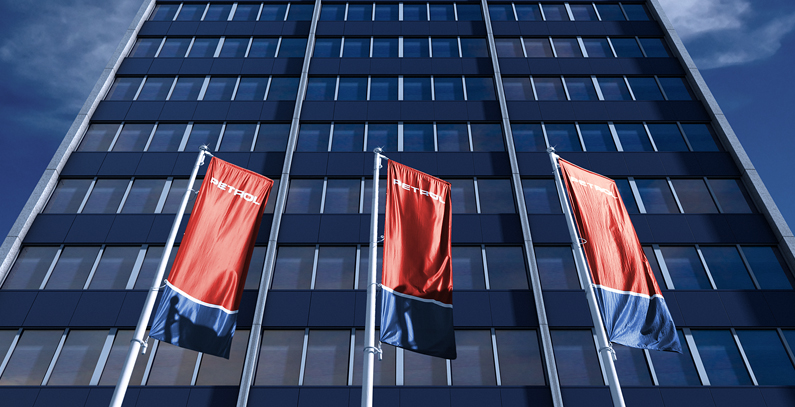 Petrol top management steps down unexpectedly