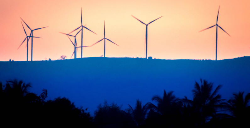 Greek fossil fuel companies expanding their renewables portfolios