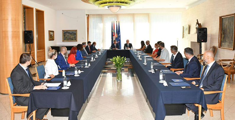 Who are members of Croatian president’s energy council?