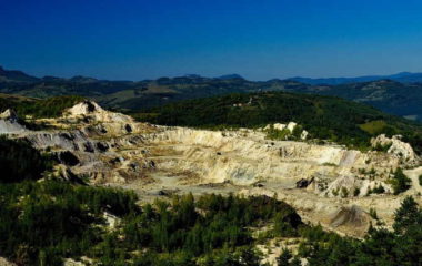 jadarite ana brnabic mine protest