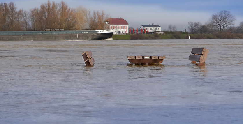 EU economic losses extreme weather EUR 170 billion eu strategy climate adaptation