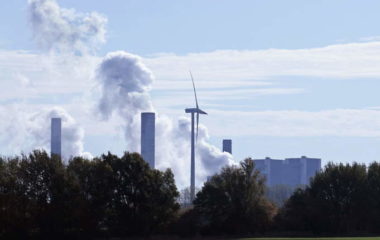 EU Greens want EUR 50 CO2 floor price, increase to EUR 150 by 2030