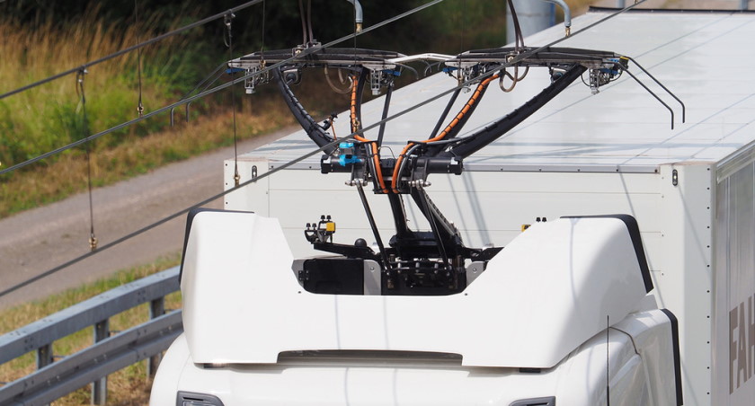 Overhead truck power line three year trial in Germany
