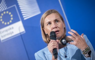 EU measures curb electricity gas prices