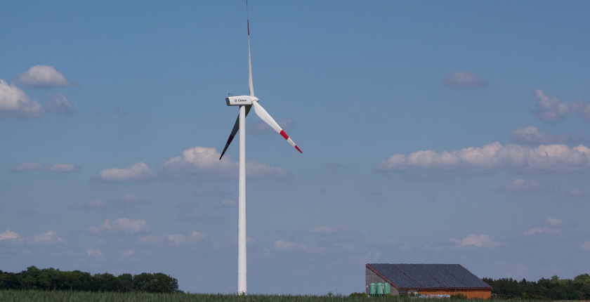 Hidroelectrica eyes 2 GW solar, wind projects