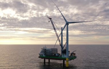 World-biggest-offshore-wind-farm hornsea
