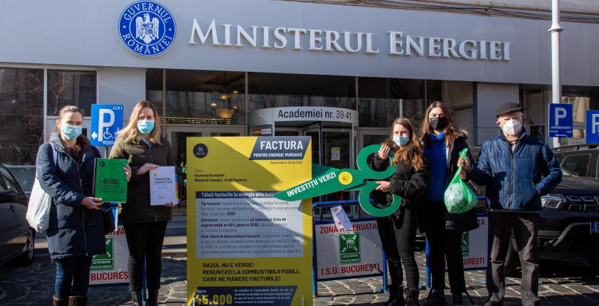 Activists Romania protest high energy bills demand renewables