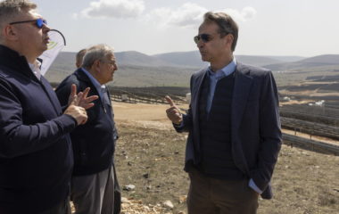 Hellenic Petroleum Europe biggest solar park two sided panels