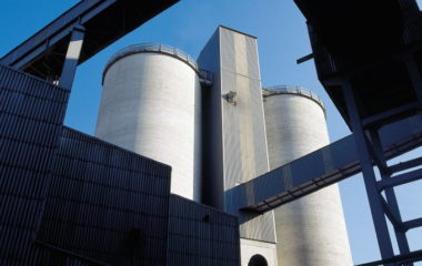 Bulgarian cement plant EU grant innovative carbon capture storage