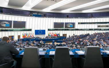 European Parliament votes raise targets renewables energy savings