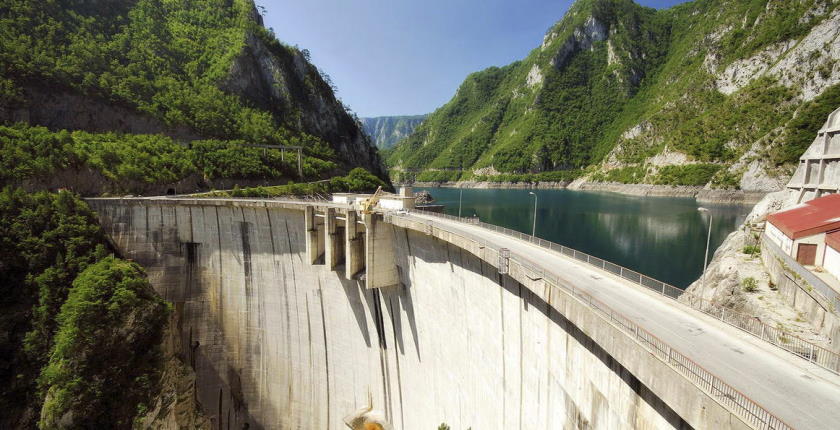 Government Montenegro pays EUR 15 million additional stake EPCG