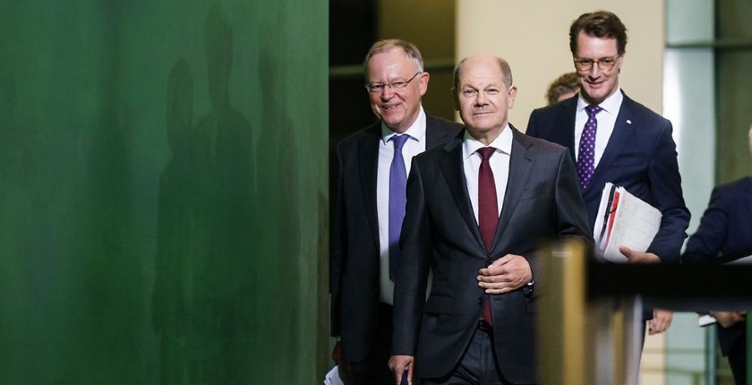 Germany to extend operation of three nuclear power plants by April 2023 olaf scholz