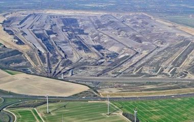 Wind farm dismantled to expand coal mine in Germany