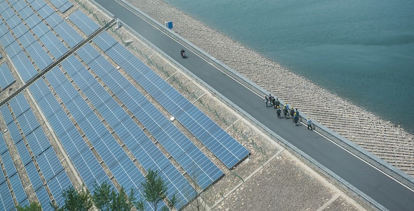 Romanian journalists uncover giant hybrid power plant project Serbian border