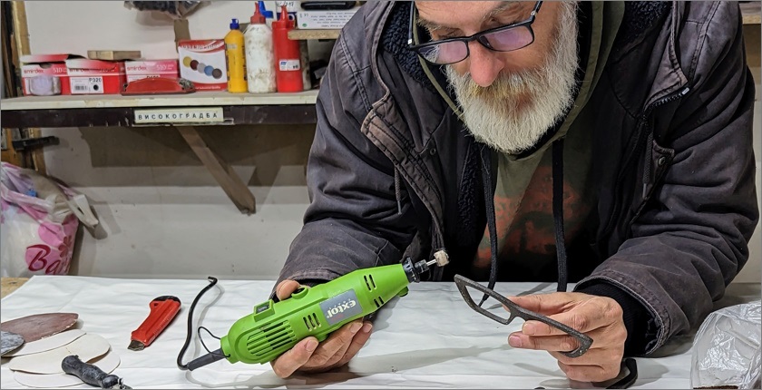 Coffee Mates, glasses frame made of coffee grounds