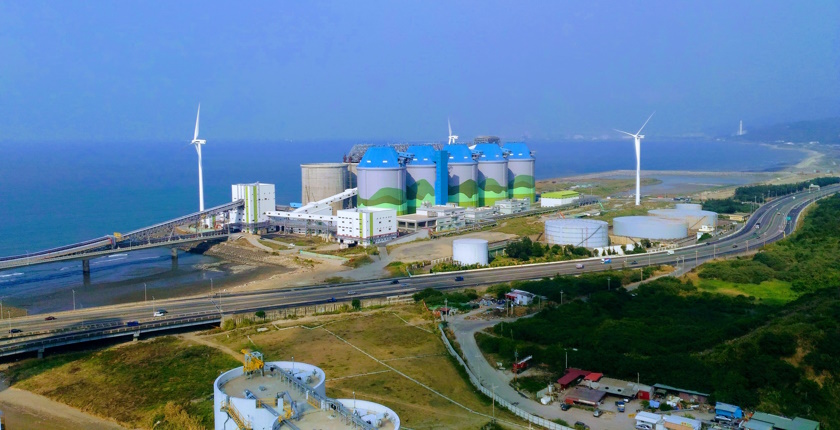 Oil companies Southeastern Europe accelerate renewable energy investments