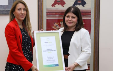 Minister Dubravka Dedovic Djedovic Handanovic Female Leader of Energy Transition award