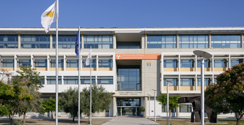 Университетът на Кипър стартира проект за слънчева енергия със съхранение за енергийна независимост
