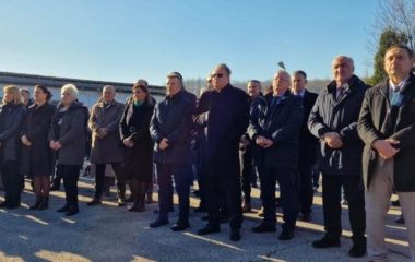 tuzla 7 unit prime minister nermin niksic