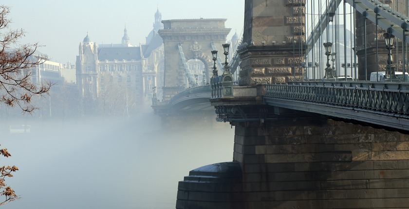 budapest-air-pollutants-fog