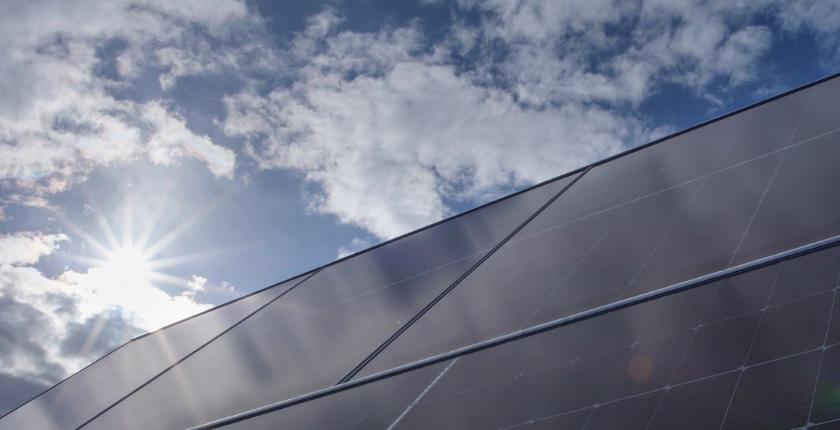 Greek renewables breach new record, leading to historic low in emissions