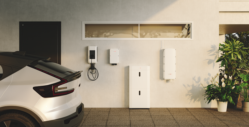 SolarEdge 3D house with Israel products_zoom in on products (6)