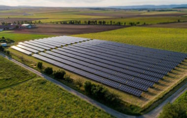 Premier Energy Motor Oil joint venture hybrid power plants Romania