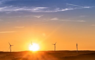 premiums-wind-solar-auctions-hrote