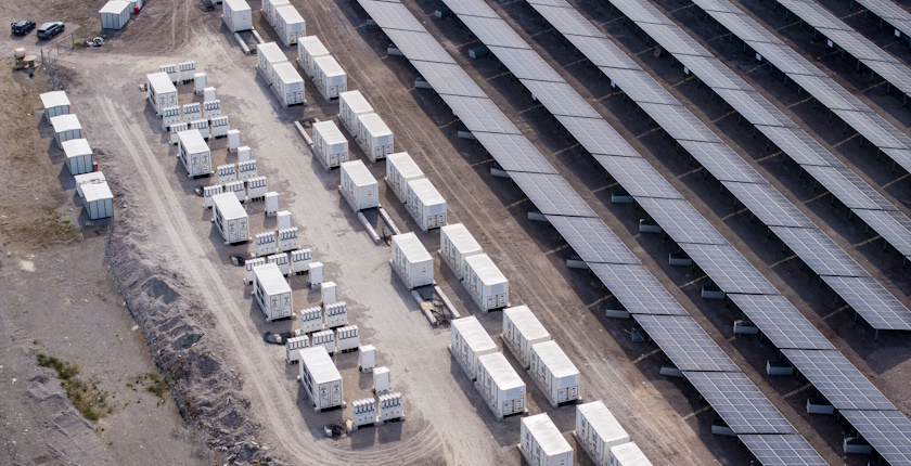 bulgaria hybrid park pernik solar storage solaris holding eurohold sunotec electrohold