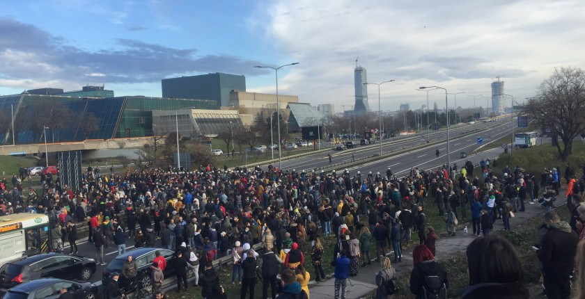 road blockade laws referendum expropriation Belgrade all center