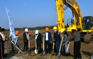 Rezolv Energy breaks ground biggest solar power plants Bulgaria