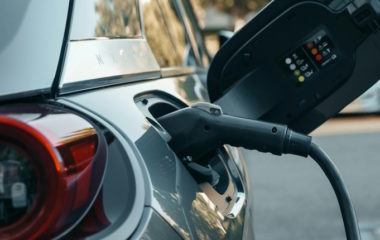 electric vehicles ev ice costs savings eurelectric report