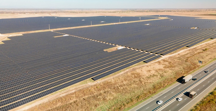 Econergy to assume 100% ownership of Romania’s biggest solar park, add batteries