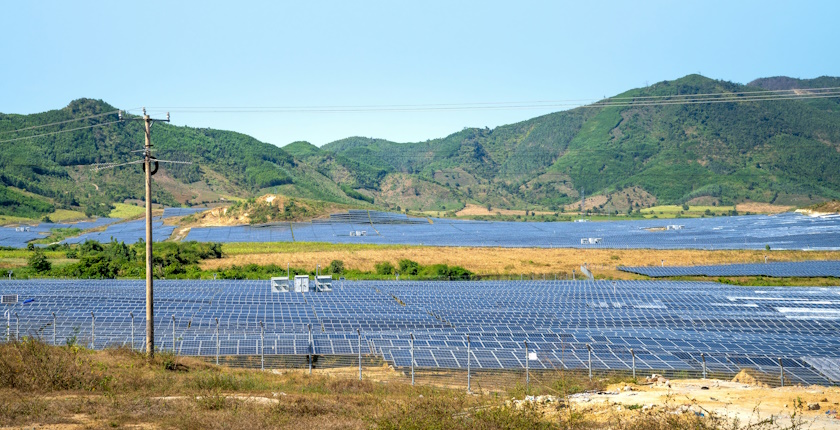 Romanian town signs partnership for 200 MW solar park with BESS
