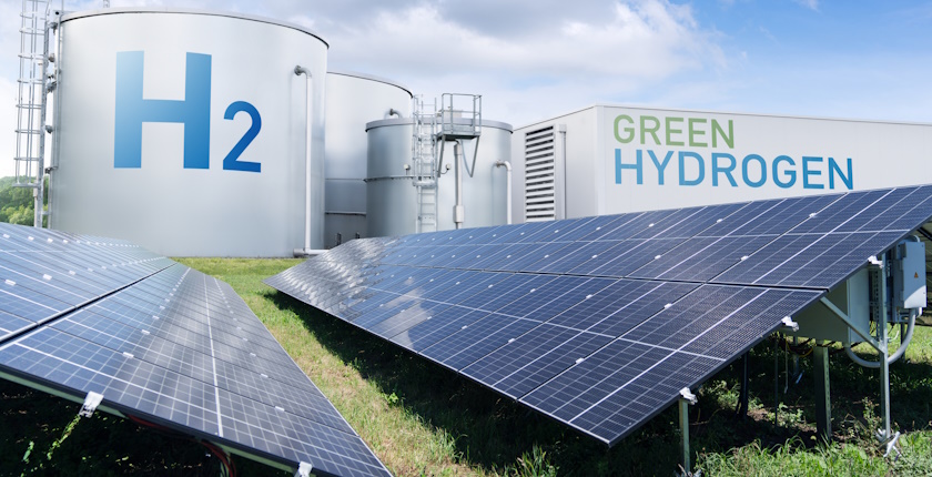 Greece expansion future photovoltaic green hydrogen complex