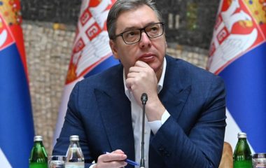 Vucic Serbia offer premium buy oil company NIS from Russia