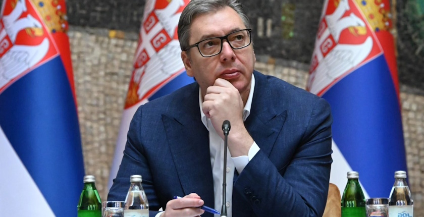 Vucic Serbia offer premium buy oil company NIS from Russia