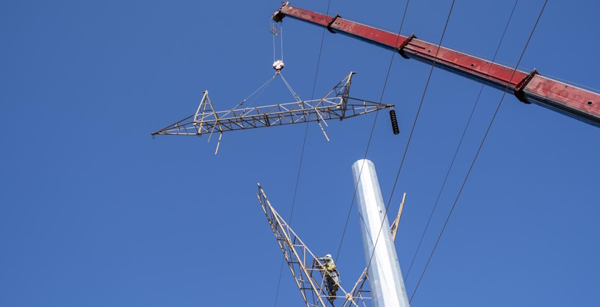 Greece IPTO mulls capital increase with existing shareholders