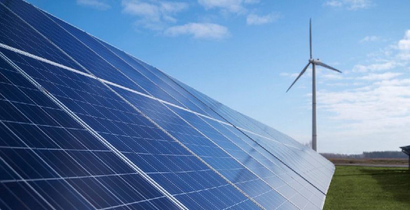 Greece integrates RED 3 directive, pushes for faster renewables licensing
