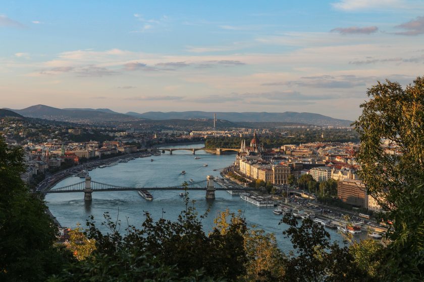Budapest rooftops could host a solar power plant 2.5 times larger than Paks nuclear power plan