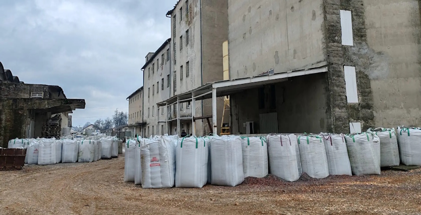 Illegally dumped waste from Gospić to be incinerated at Holcim, Nexe cement plants